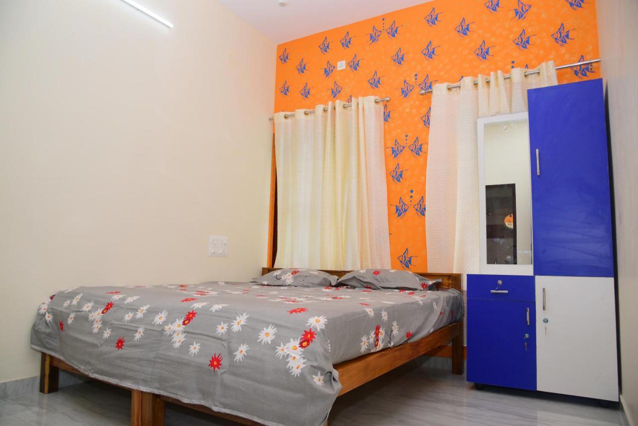 Ab Island Residency Appartement Mundrothuruth Buitenkant foto